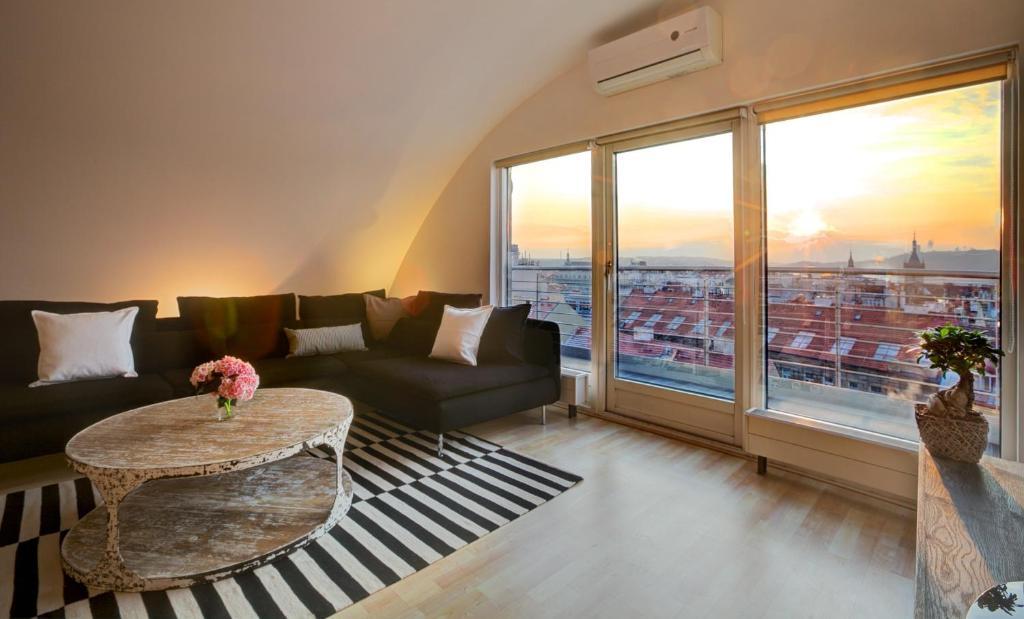 Krakovska Terraces Apartment